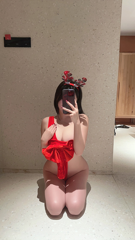 【cosplay】红色束缚[38P／15V／784MB] 网盘下载