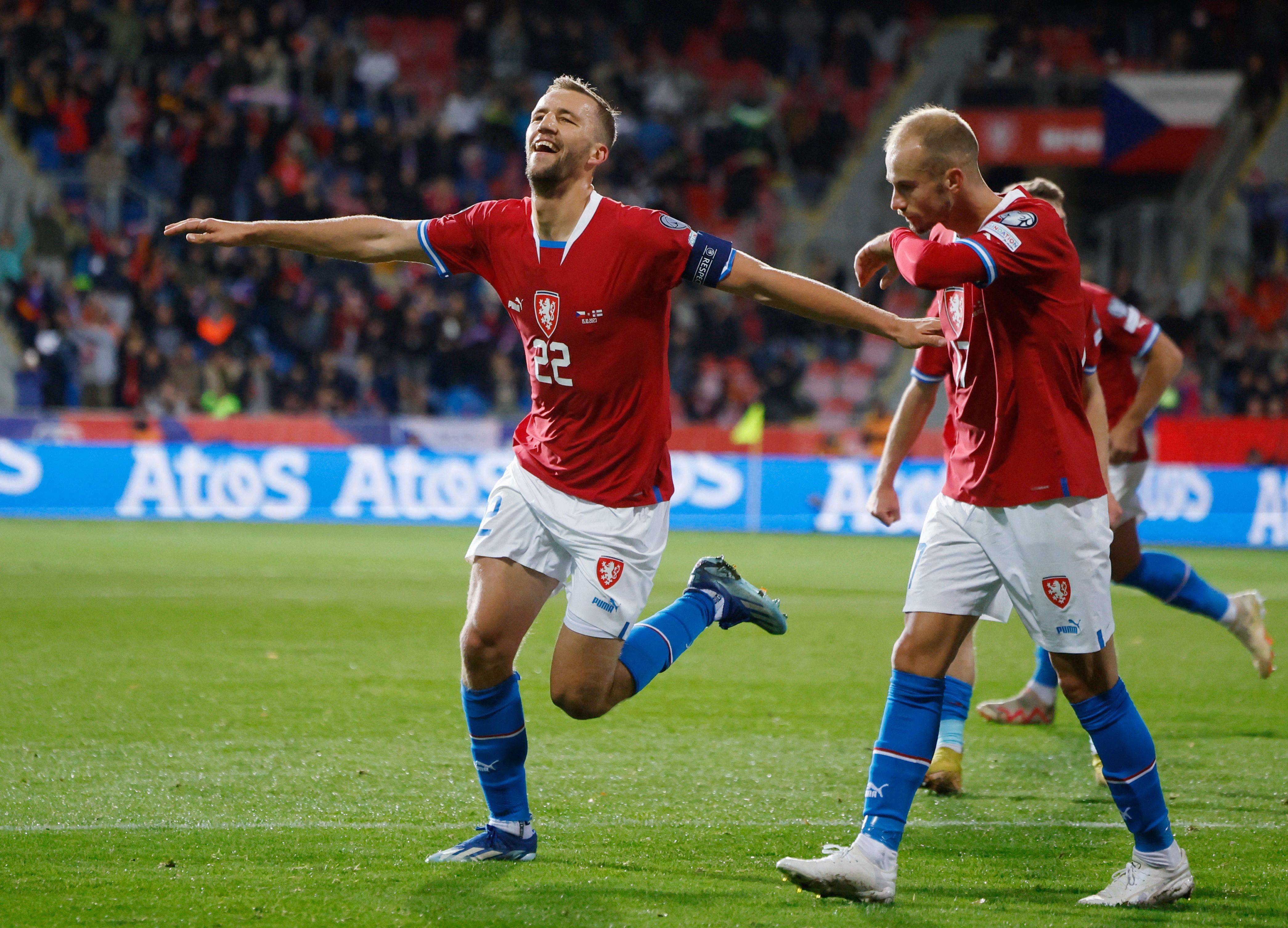 欧洲杯24队巡礼之捷克:东欧铁骑作风硬朗 勒沃库森双星或决定球队上限