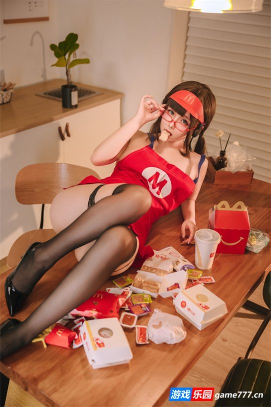 【cosplay】麦乐送[130P+4V／966M] 网盘下载